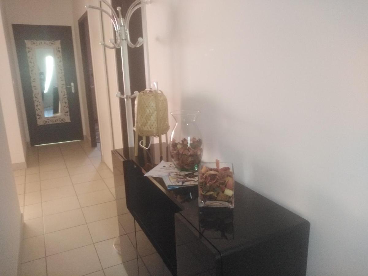 Bonheur Villa Medis ภายนอก รูปภาพ